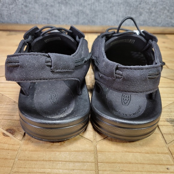 Keen UNEEK Sandal Men's Size 8.5 Black Water River Hiking Magnet Outdoor Sandals - Picture 7 of 13